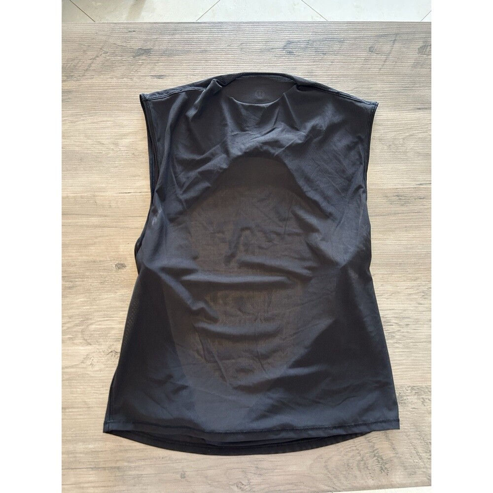 Lululemon Nulu Square Neck Cut-Out Crop Tank  Black, Size XS